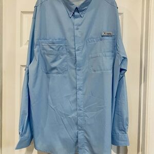 Columbia Men's Light Blue Casual Shirt